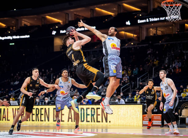 不仅锤炼了 不仅锤炼了