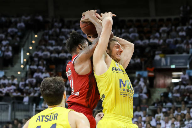 一直在球队 一直在球队