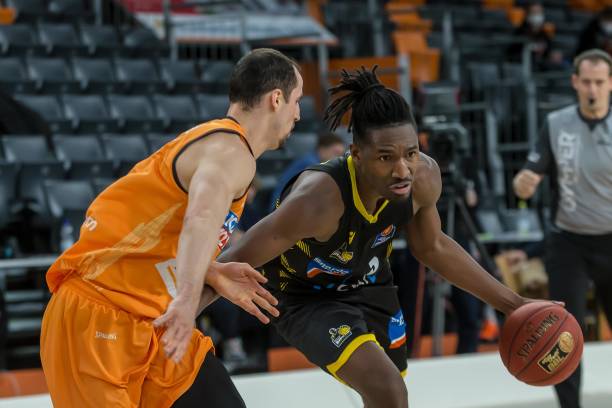 不仅仅是依 不仅仅是依