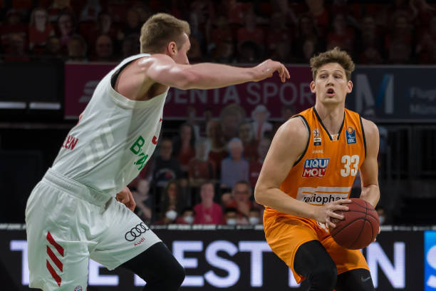 引发全球关 引发全球关